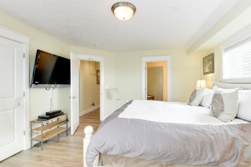 Salt Water Beach House image 10