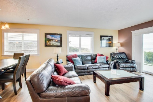 Salt Water Beach House image 12