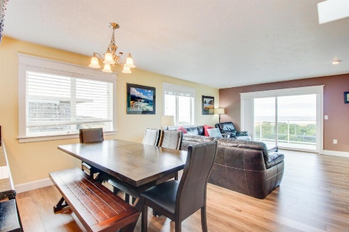 Salt Water Beach House image 18