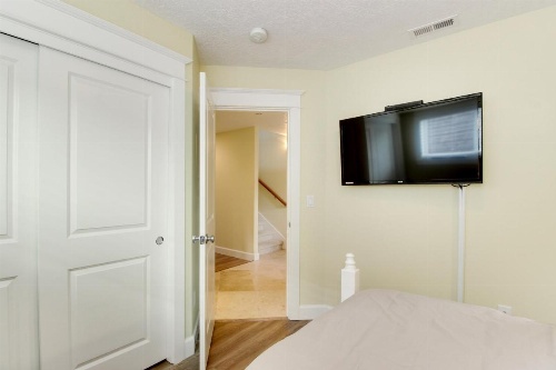 Salt Water Beach House image 21