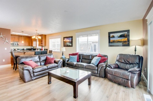 Salt Water Beach House image 26