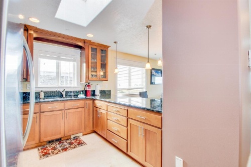 Salt Water Beach House image 7